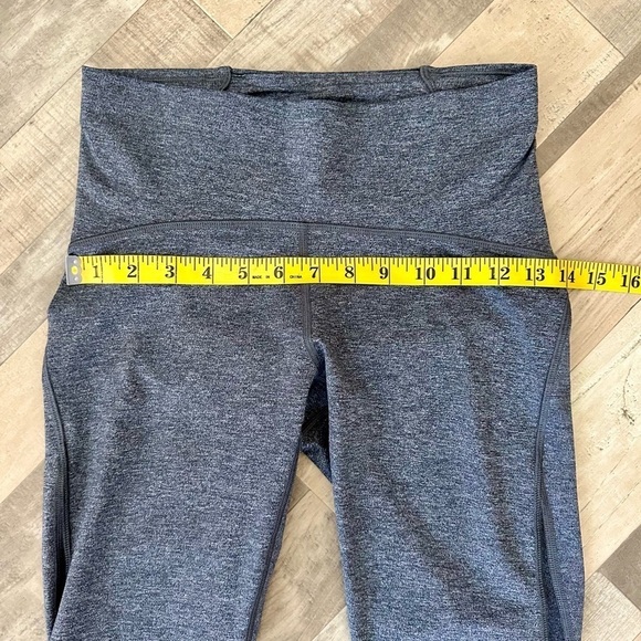 LULULEMON Train Times Crop Leggings Size 6 EB - Picture 8 of 14